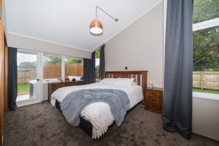 Photo of property in 6 Kapiti Place, Awapuni, Palmerston North, 4412