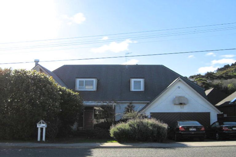Photo of property in 64 Friend Street, Karori, Wellington, 6012