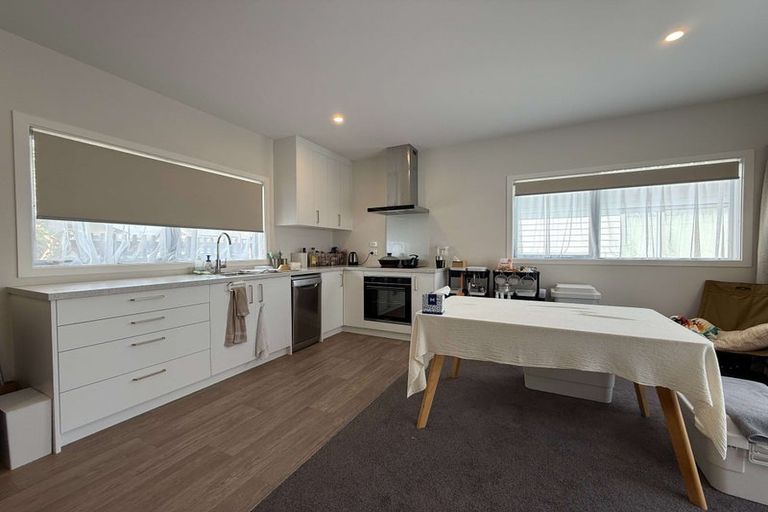 Photo of property in 451 Featherston Street, Palmerston North, 4414