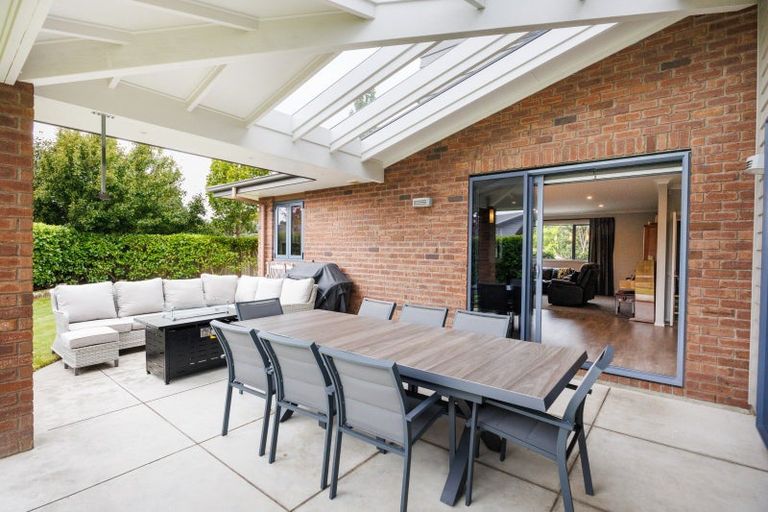 Photo of property in 18 Oak Crescent, Ashhurst, 4810