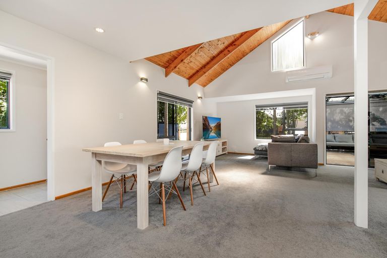 Photo of property in 138 Carnoustie Drive, Wattle Downs, Auckland, 2103