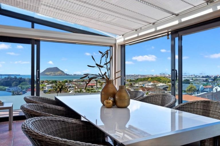 Photo of property in 2/26 Pillans Road, Otumoetai, Tauranga, 3110
