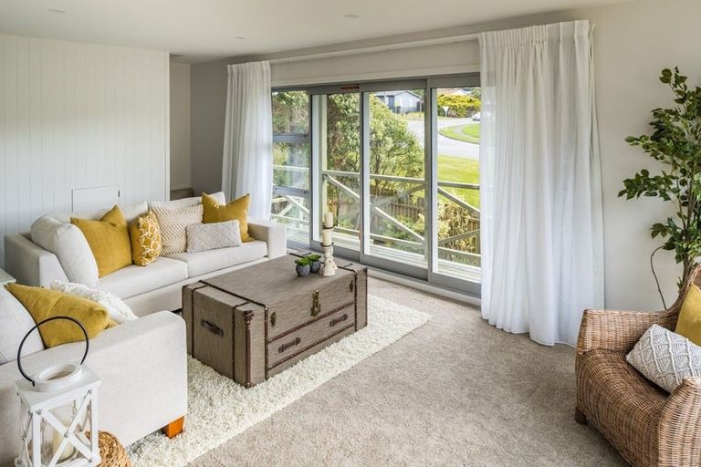 Photo of property in 1/8 Azimuth Place, Whitby, Porirua, 5024