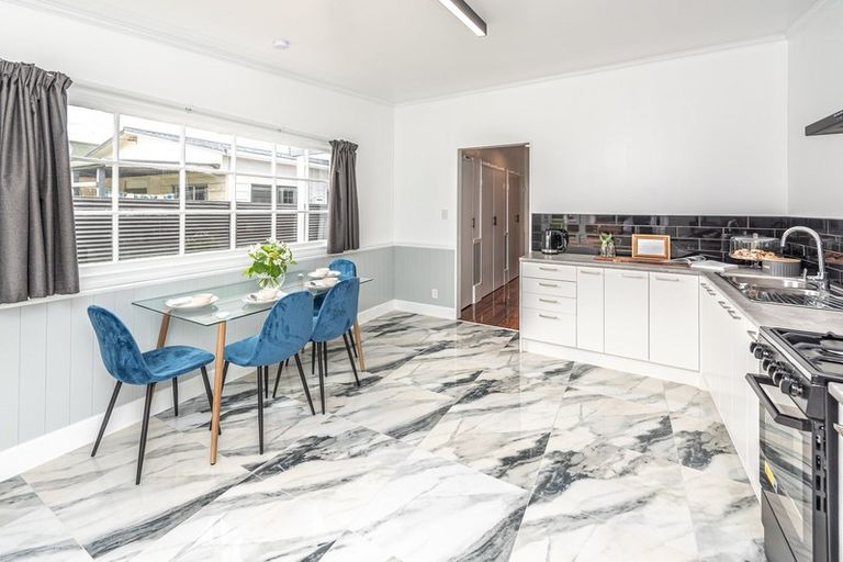 Photo of property in 42 Niblett Street, Whanganui, 4500