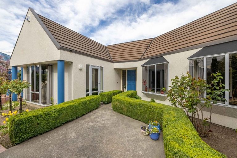 Photo of property in 28 Ilam Park Place, Ilam, Christchurch, 8041
