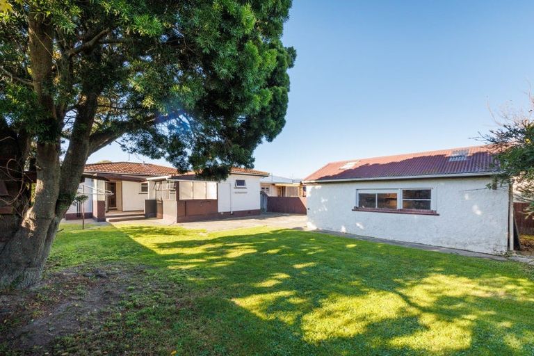 Photo of property in 14 Kingston Street, Awapuni, Palmerston North, 4412