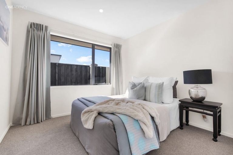 Photo of property in 13 Waimarie Street, Pegasus, 7612