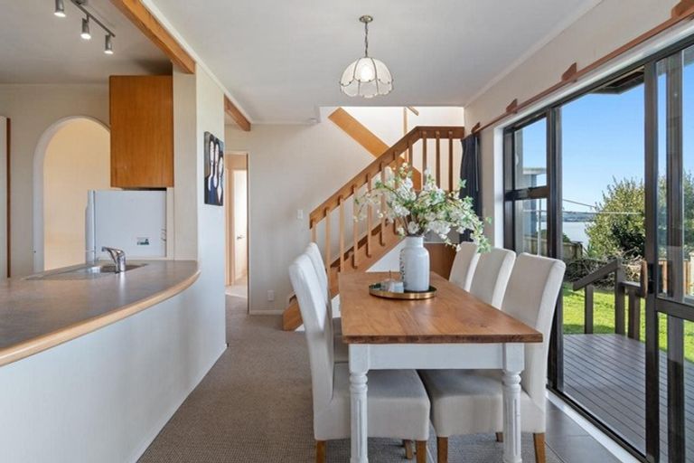 Photo of property in 87 Harbour View Road, Omokoroa, 3114