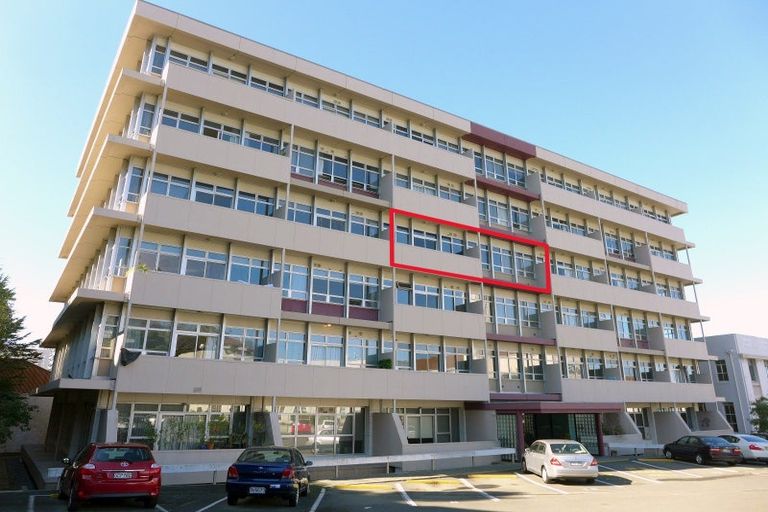 Photo of property in Mclean Towers, 3i/3 Shakespeare Road, Napier South, Napier, 4110