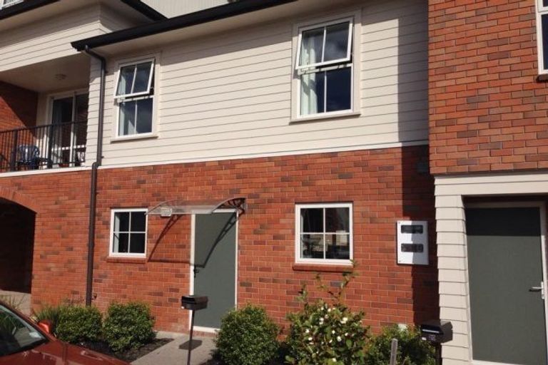 Photo of property in 22 Chiefs Court, Hamilton East, Hamilton, 3216