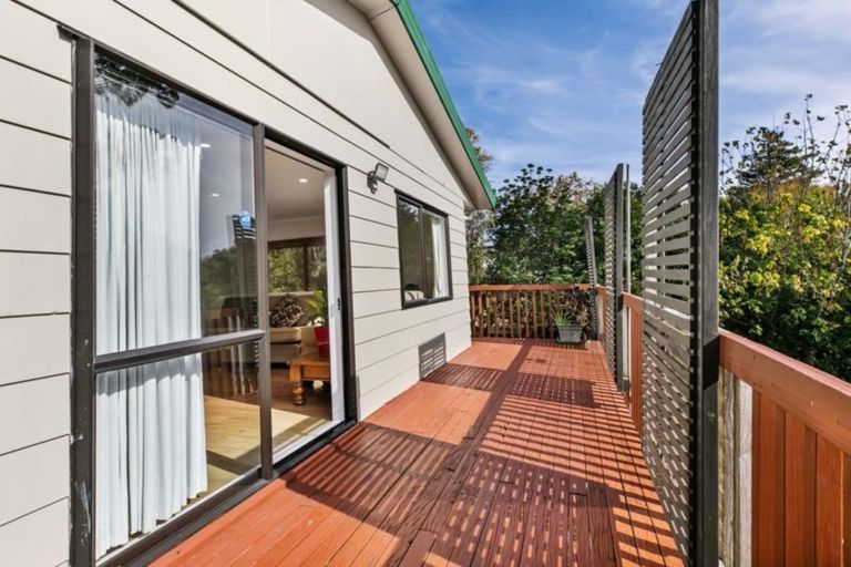 Photo of property in 39a Evelyn Road, Cockle Bay, Auckland, 2014
