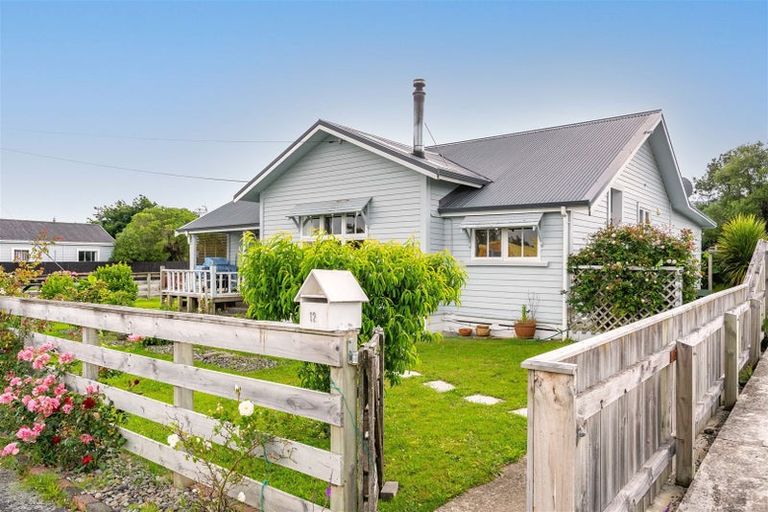 Photo of property in 12 Daniell Street, Featherston, 5710