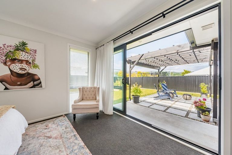 Photo of property in 21 Cynisca Crescent, Wallaceville, Upper Hutt, 5018