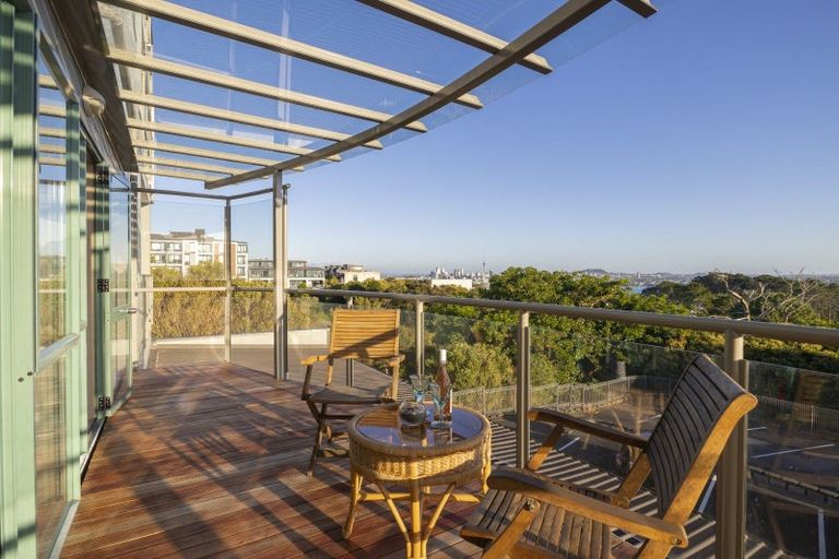 Photo of property in Mokoia Ridge, 1g/68 Mokoia Road, Birkenhead, Auckland, 0626