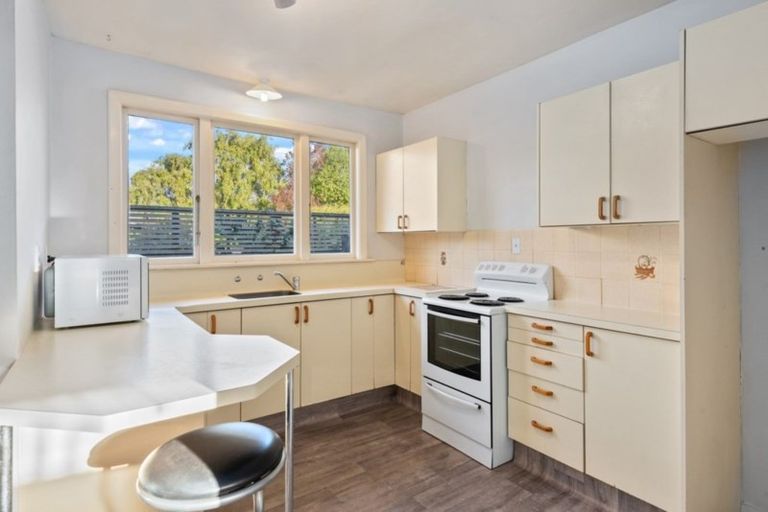 Photo of property in 2/14 James K Baxter Place, Addington, Christchurch, 8024