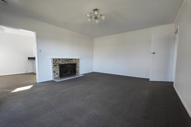 Photo of property in 20 Minaret Drive, Bucklands Beach, Auckland, 2014