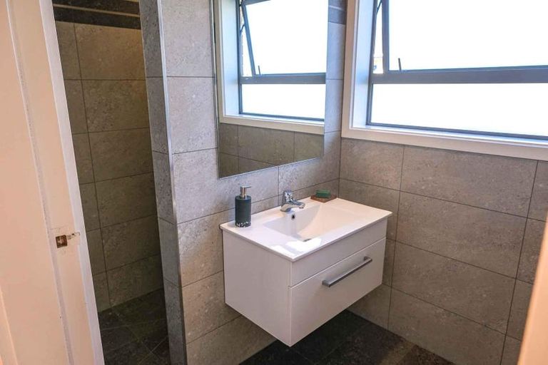 Photo of property in 15 Palmers Road, New Brighton, Christchurch, 8083