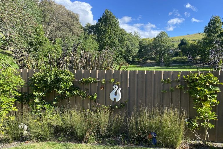 Photo of property in 4a Kokako Place, Taradale, Napier, 4112