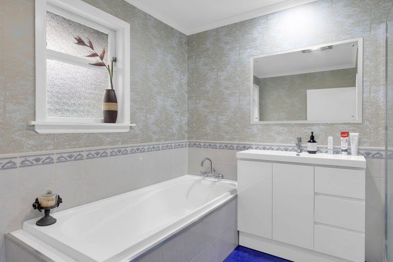 Photo of property in 73 Clayton Road, Mangakakahi, Rotorua, 3015