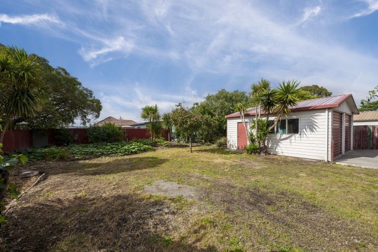 Photo of property in 22 Sandown Crescent, Aranui, Christchurch, 8061