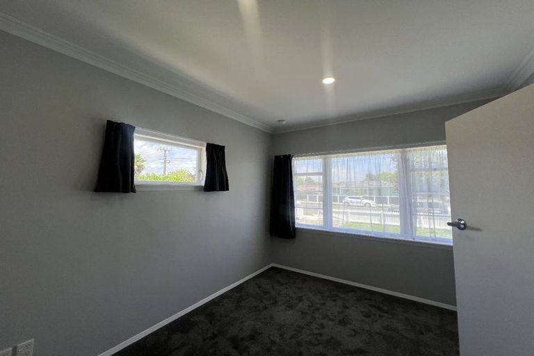Photo of property in 30 Kings Drive, Levin, 5510