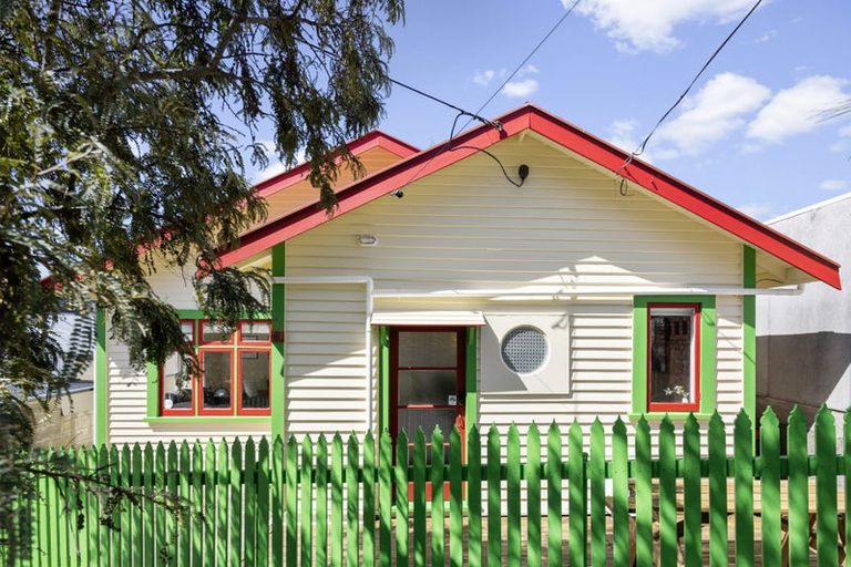 Photo of property in 29 Rhine Street, Island Bay, Wellington, 6023