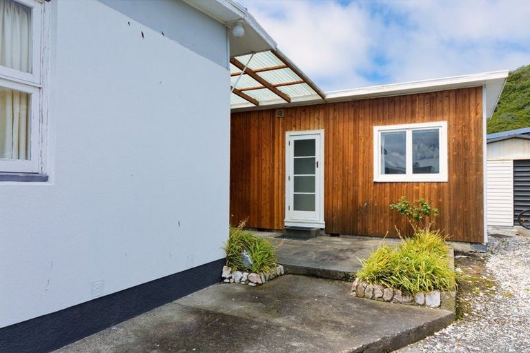 Photo of property in 1 Wakatu Quay, Kaikoura, 7300