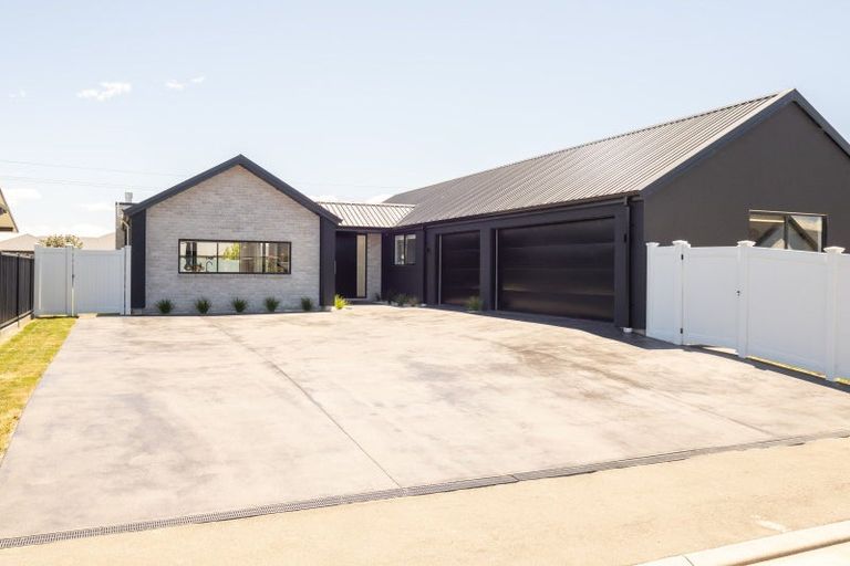 Photo of property in 3 Cawton Grove, Tinwald, Ashburton, 7700