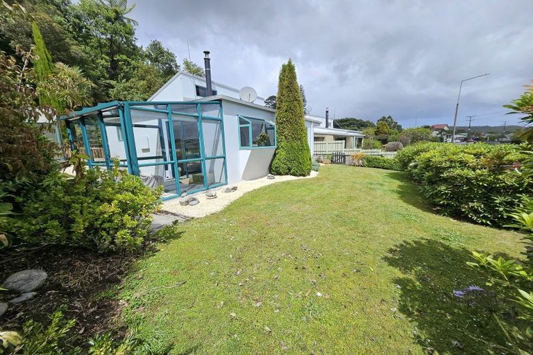 Photo of property in 109 Alexander Street, Greymouth, 7805