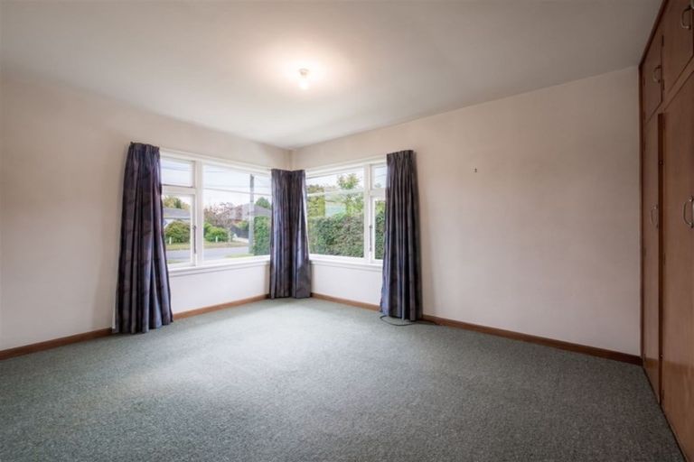 Photo of property in 40 Appleby Crescent, Burnside, Christchurch, 8053