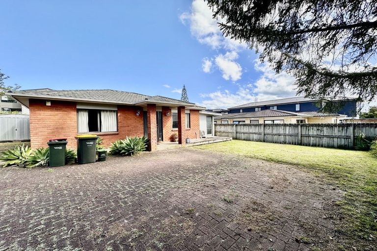 Photo of property in 672 Te Atatu Road, Te Atatu Peninsula, Auckland, 0610