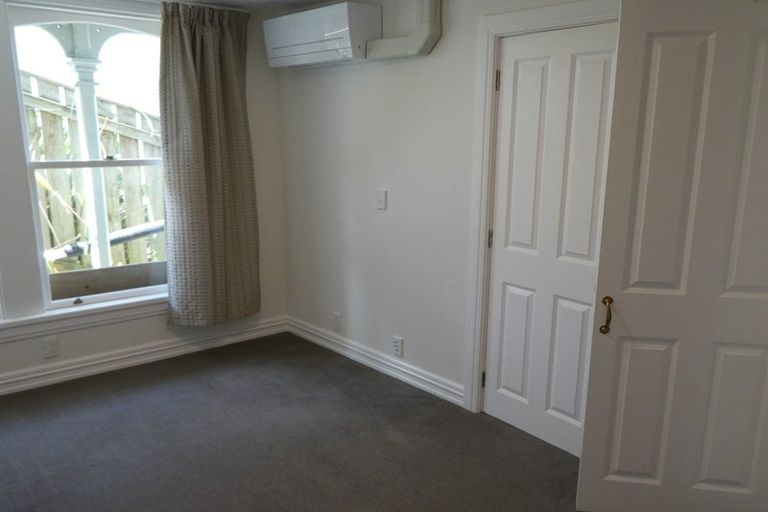 Photo of property in 49 Devon Street, Aro Valley, Wellington, 6021