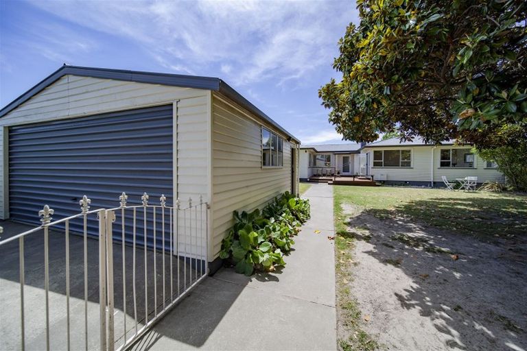 Photo of property in 106 Wharerangi Road, Greenmeadows, Napier, 4112