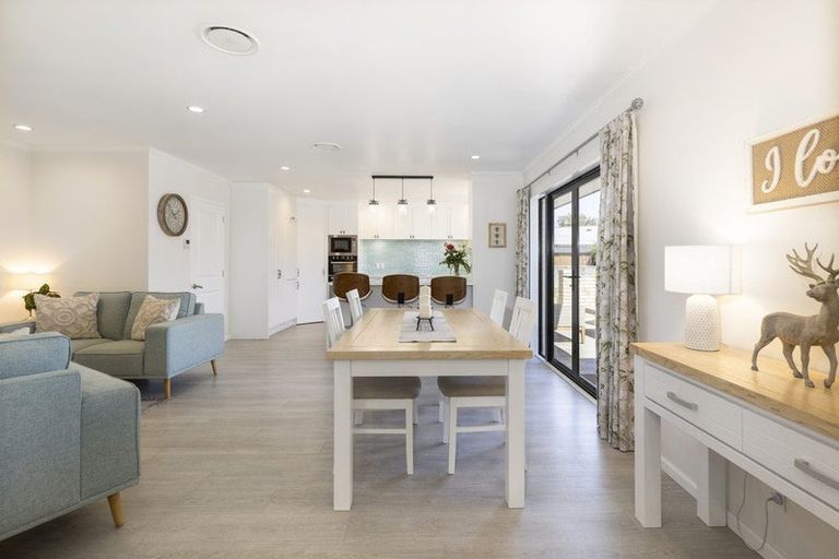 Photo of property in 14 Springswood Grove, Springlands, Blenheim, 7201