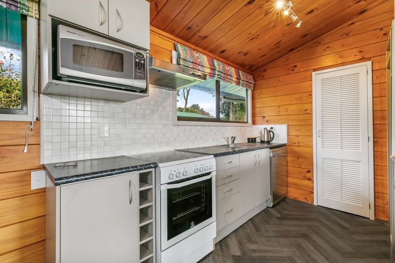 Photo of property in 50 Cumberland Crescent, Welcome Bay, Tauranga, 3112