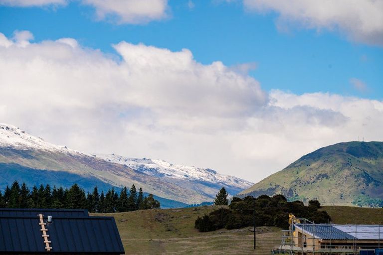 Photo of property in Northlake, 10 Erewhon Crescent, Wanaka, 9305
