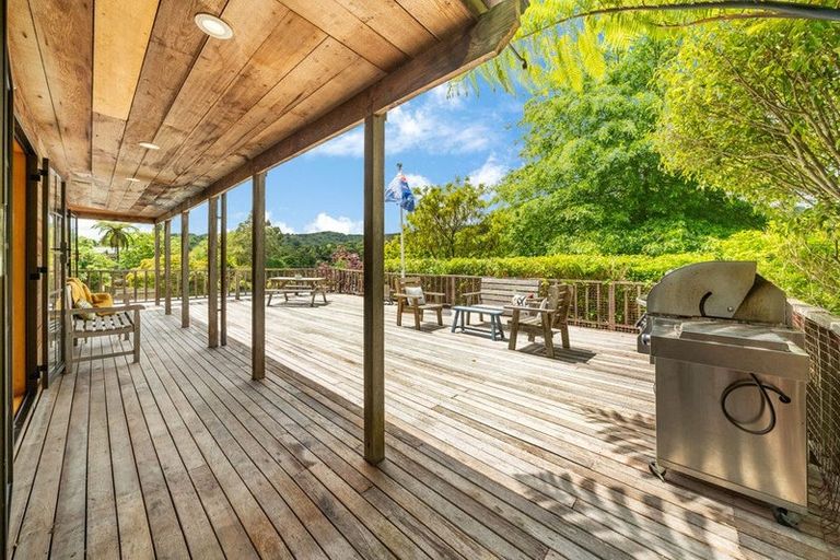 Photo of property in 16 Jocelyn Crescent, Pinehaven, Upper Hutt, 5019