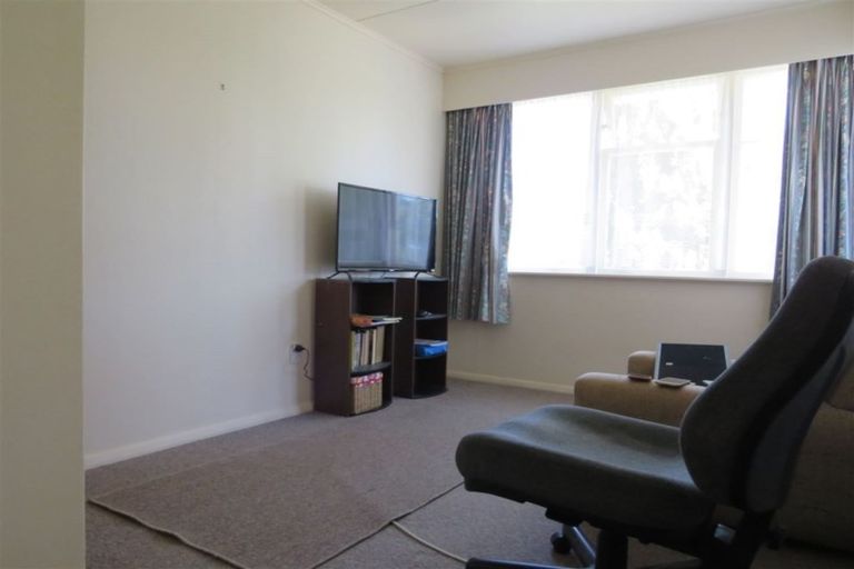 Photo of property in 76 Tiro Tiro Road, Levin, 5510
