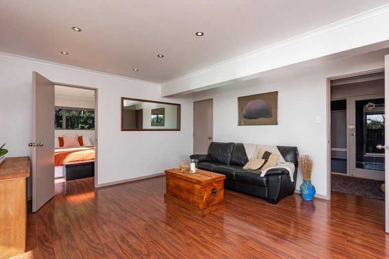 Photo of property in 215 Manly Street, Paraparaumu Beach, Paraparaumu, 5032