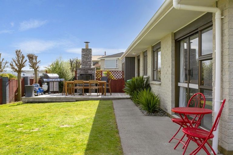 Photo of property in 2 Battersea Place, Richmond Heights, Taupo, 3330