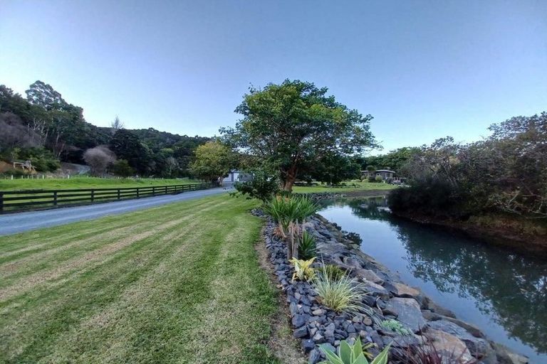 Photo of property in 31 Crisp Road, Parua Bay, Whangarei, 0174