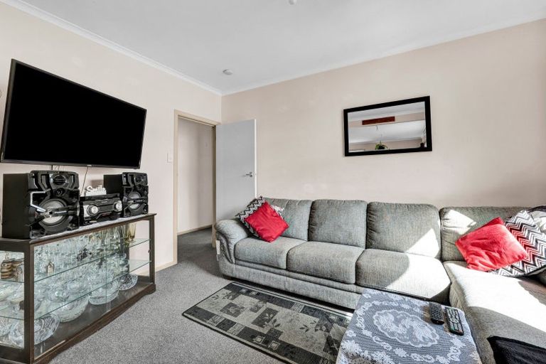 Photo of property in 120 Miranda Street, Stratford, 4332