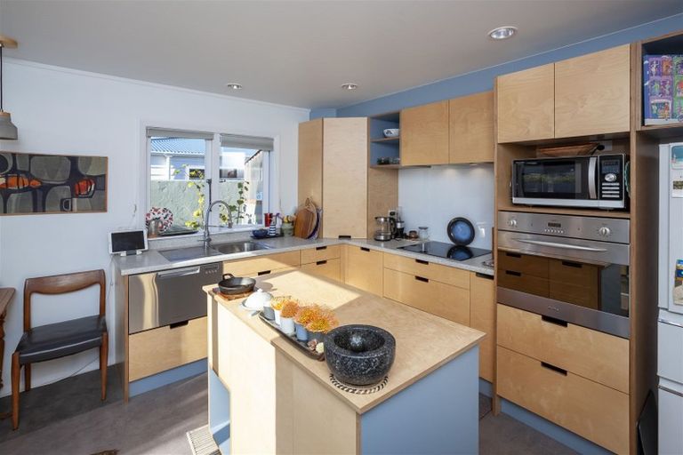 Photo of property in 29 Margaret Road, Raumati Beach, Paraparaumu, 5032