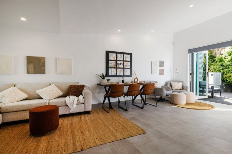 Photo of property in 56 Saint James Drive, Huntington, Hamilton, 3210