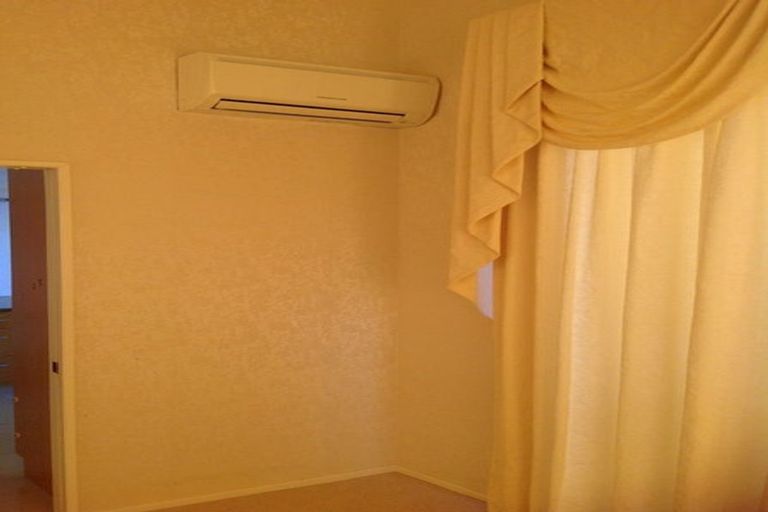 Photo of property in 35 Jane Eyre Drive, Somerville, Auckland, 2014