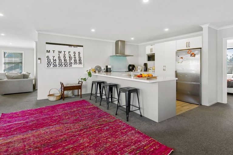 Photo of property in 16 Eric Batchelor Place, Waimate, 7924