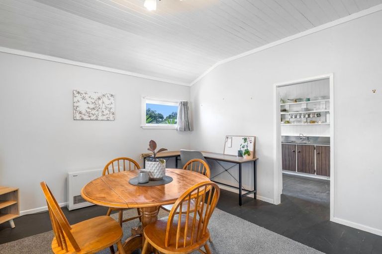 Photo of property in 18 Aotea Street, Castlecliff, Whanganui, 4501