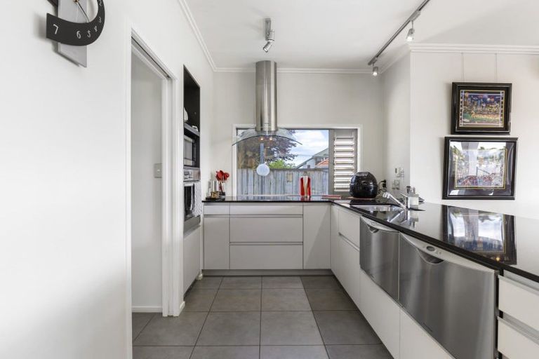 Photo of property in 34 Lake Crescent, Hamilton Lake, Hamilton, 3204