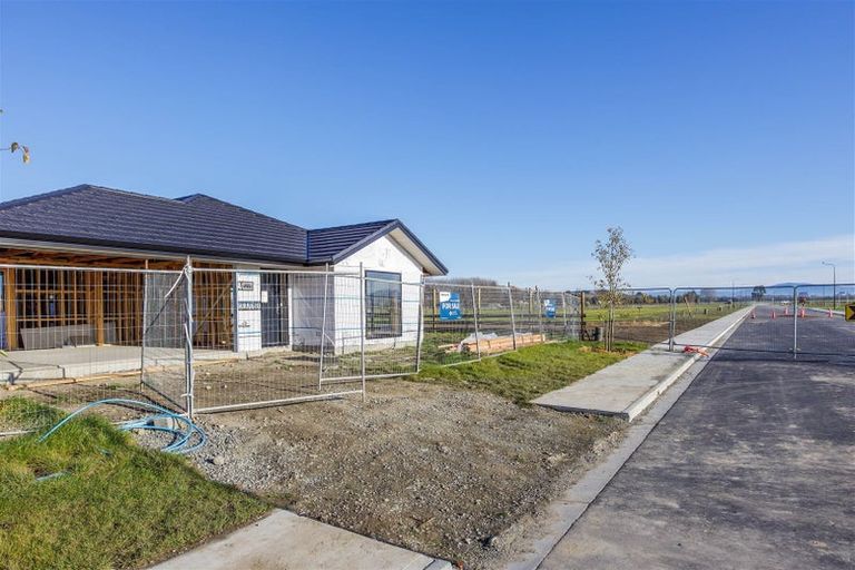 Photo of property in 39 Crossley Avenue, Woodend, 7610