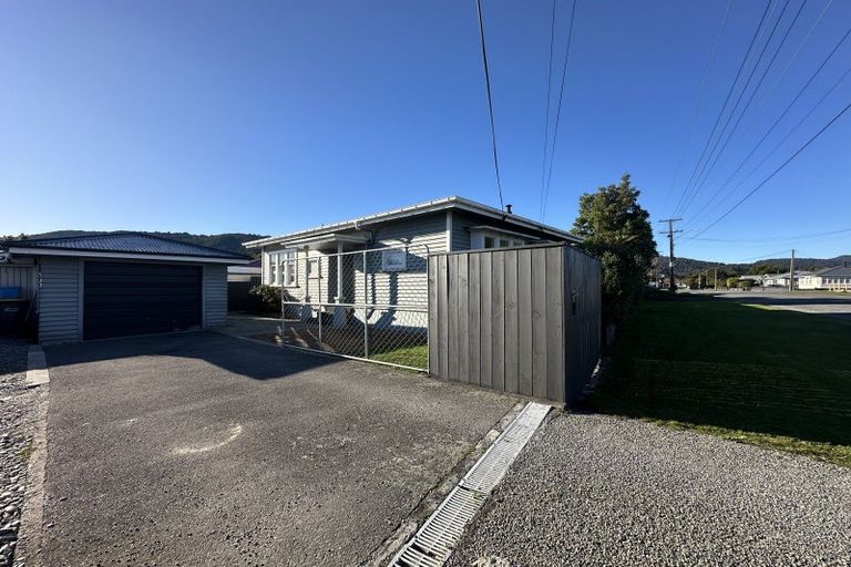 Photo of property in 61 Marlborough Street, Greymouth, 7805
